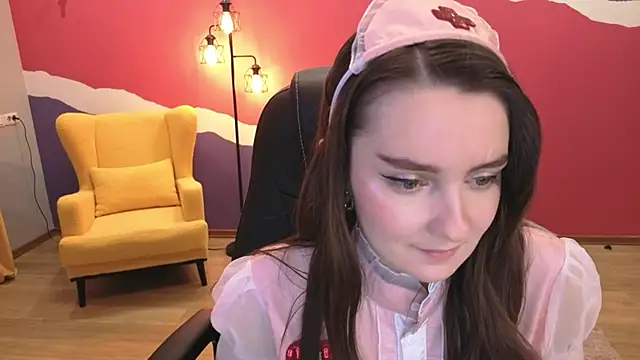 CloudGrace online show from November 18, 2025, 6:12 pm