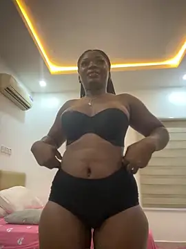 Sweetbootty online show from September 28, 2025, 4:12 pm