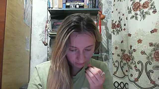 Snapshot of SusanCurt chatting on September 9, 2025, 6:51 pm SusanCurt online show from September 9, 2025, 6:51 pm