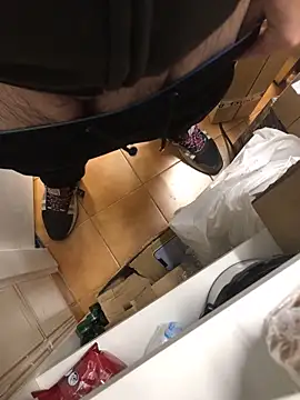 Snapshot of Mindnorthcam2 chatting on December 1, 2025, 7:24 am Mindnorthcam2 online show from December 1, 2025, 7:24 am