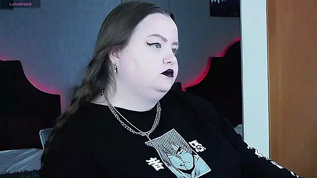 EMMA  CONNOR online show from December 9, 2024, 10:11 am