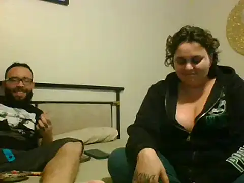 lyshaa online show from February 12, 2025, 5:26 am