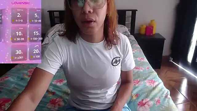 Snapshot of sensual_nataliee chatting on February 27, 2026, 1:22 pm sensual nataliee online show from February 27, 2026, 1:22 pm