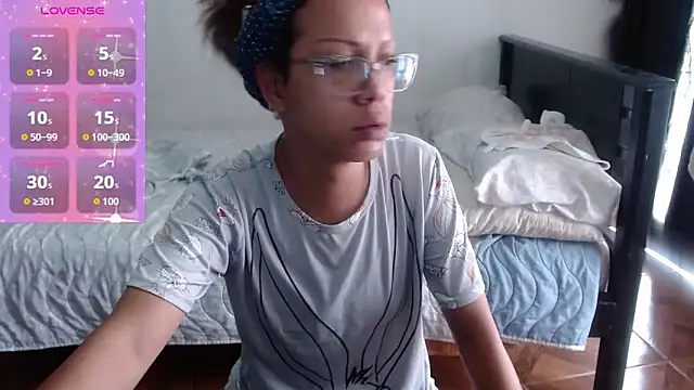 sensual nataliee online show from March 18, 2026, 1:36 pm