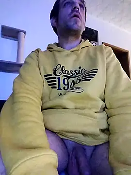 Codymc89 online show from February 16, 2025, 3:04 am