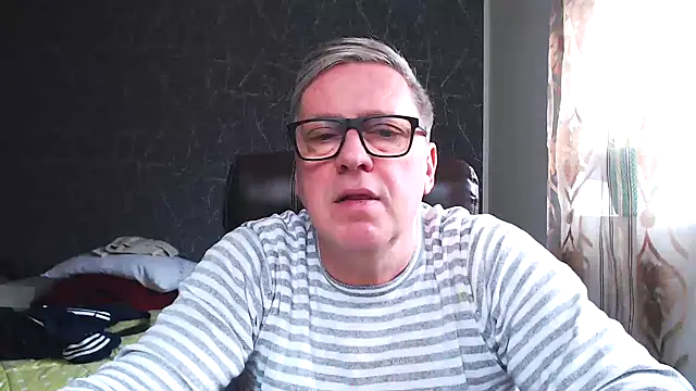 Snapshot of RobertStripX chatting on February 1, 2025, 10:37 am RobertStripX online show from February 1, 2025, 10:37 am