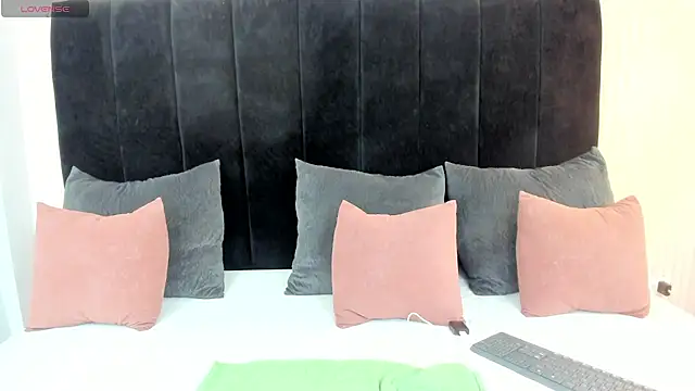 pink dustt online show from July 25, 2026, 8:39 pm