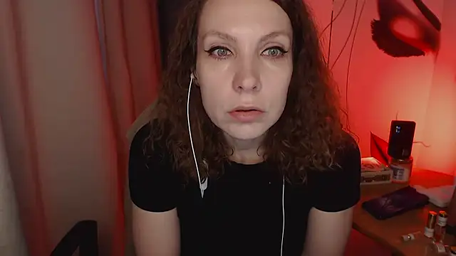 JohansonKatie online show from January 13, 2025, 6:38 am