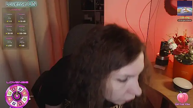 JohansonKatie online show from February 17, 2025, 8:04 pm