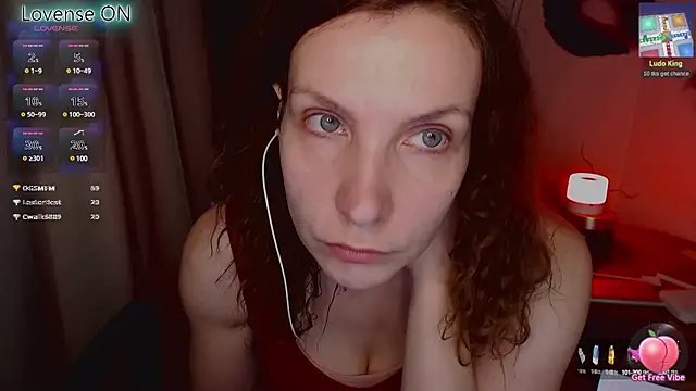 JohansonKatie online show from March 3, 2025, 9:48 pm