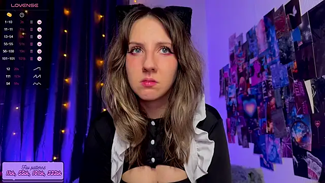 Snapshot of HotaruTomo chatting on October 11, 2025, 6:12 am HotaruTomo online show from October 11, 2025, 6:12 am