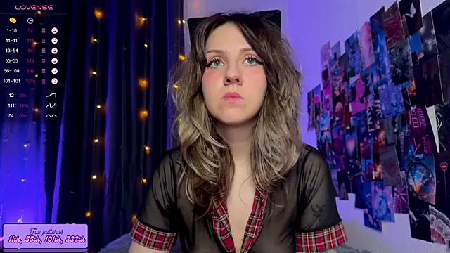 Snapshot of HotaruTomo chatting on October 15, 2025, 5:29 am HotaruTomo online show from October 15, 2025, 5:29 am