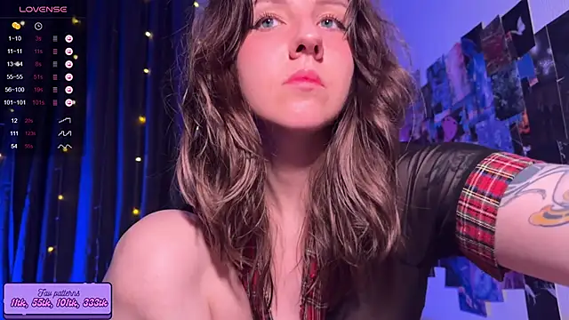 Snapshot of HotaruTomo chatting on November 8, 2025, 12:00 am HotaruTomo online show from November 8, 2025, 12:00 am