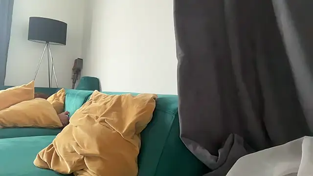 Iris cherry online show from January 13, 2026, 12:21 pm