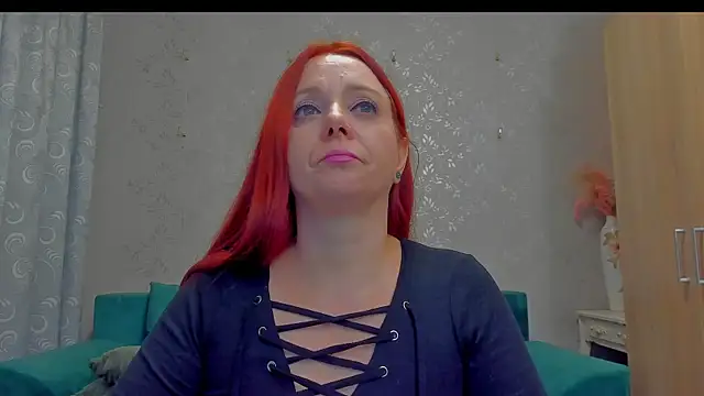 emilianna666 online show from January 7, 2026, 1:24 pm