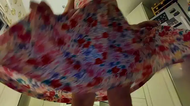 Snapshot of theSecretBallerino chatting on February 18, 2026, 5:58 am theSecretBallerino online show from February 18, 2026, 5:58 am