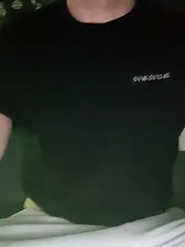 Snapshot of Intense_1337 chatting on December 29, 2024, 2:38 am Intense 1337 online show from December 29, 2024, 2:38 am