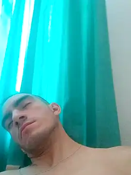 Snapshot of TommyMomentum chatting on January 29, 2025, 2:42 pm TommyMomentum online show from January 29, 2025, 2:42 pm