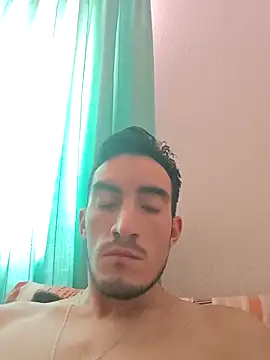 TommyMomentum online show from December 1, 2025, 2:33 pm