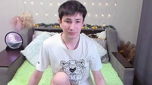 Snapshot of Yumi_steve chatting on September 30, 2025, 4:01 pm Yumi steve online show from September 30, 2025, 4:01 pm