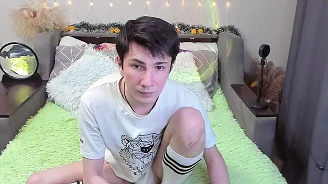 Snapshot of Yumi_steve chatting on November 13, 2025, 3:55 pm Yumi steve online show from November 13, 2025, 3:55 pm