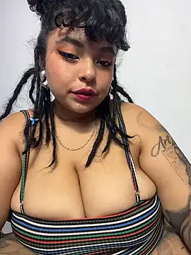 PrincessLauren420 online show from January 13, 2026, 10:37 pm