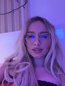 Snapshot of mollyxxx chatting on January 16, 2025, 1:16 am mollyxxx online show from January 16, 2025, 1:16 am