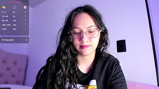 Snapshot of Anyi_1 chatting on January 9, 2025, 3:36 am Anyi 1 online show from January 9, 2025, 3:36 am