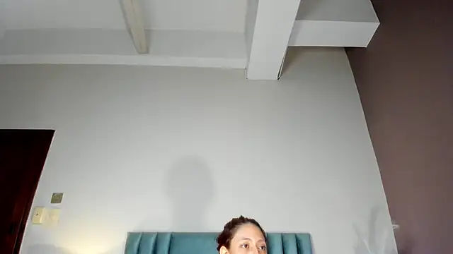 JupiteFox online show from March 17, 2026, 12:59 am