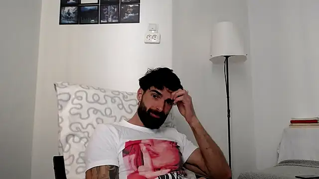 Verycutex online show from March 8, 2026, 9:57 am