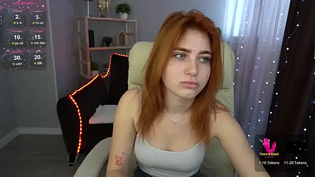 Snapshot of EmilyFoxxi chatting on January 24, 2025, 10:11 am EmilyFoxxi online show from January 24, 2025, 10:11 am