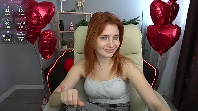 Snapshot of EmilyFoxxi chatting on February 21, 2025, 9:34 am EmilyFoxxi online show from February 21, 2025, 9:34 am