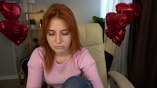 Snapshot of EmilyFoxxi chatting on March 15, 2025, 12:24 pm EmilyFoxxi online show from March 15, 2025, 12:24 pm