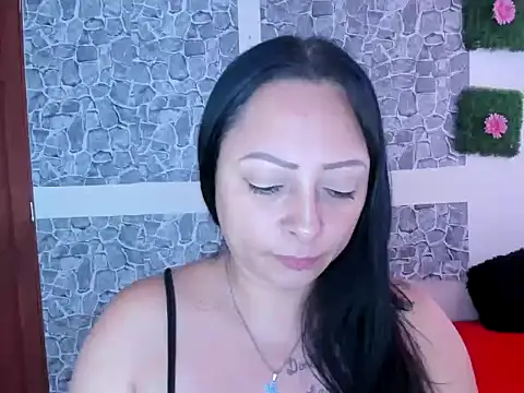 julybravo online show from October 15, 2025, 9:59 pm