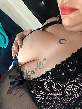 NIKOLE1301 online show from March 11, 2026, 7:53 pm