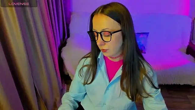 CurlySteph online show from January 7, 2026, 6:21 pm