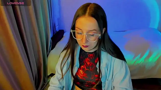 CurlySteph online show from April 5, 2026, 9:12 pm