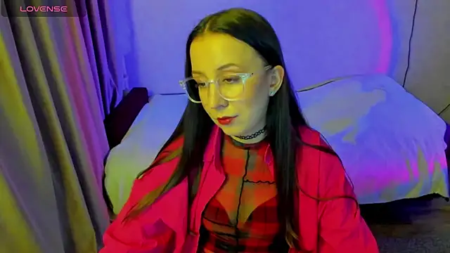 CurlySteph online show from June 2, 2026, 7:05 pm
