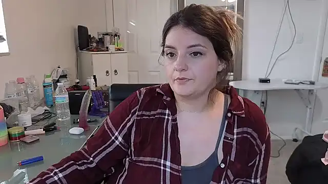 magicsparkles online show from May 27, 2026, 11:24 pm