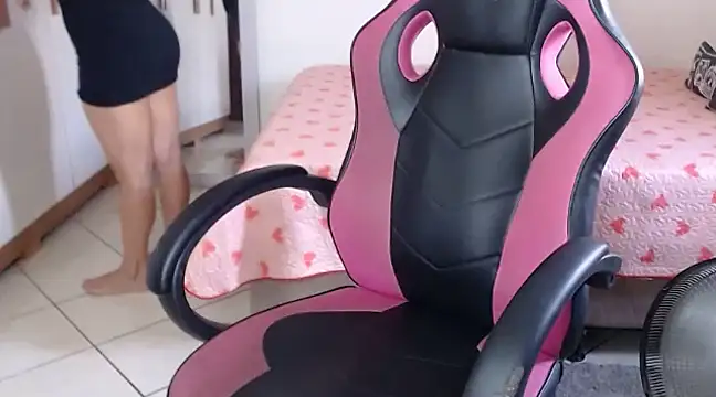 Snapshot of bustycarly chatting on February 25, 2025, 2:22 pm bustycarly online show from February 25, 2025, 2:22 pm