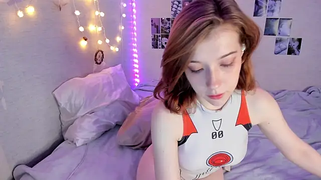 Snapshot of YunaPeace chatting on October 24, 2025, 10:55 am YunaPeace online show from October 24, 2025, 10:55 am