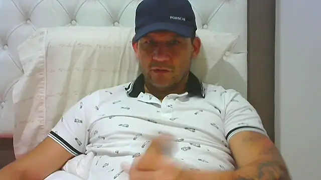 altenori112 online show from February 23, 2026, 3:37 am