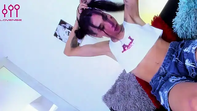 Sammybitchx online show from July 13, 2026, 11:57 am