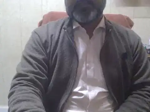 Snapshot of hairymaster95 chatting on December 30, 2024, 4:20 am hairymaster95 online show from December 30, 2024, 4:20 am