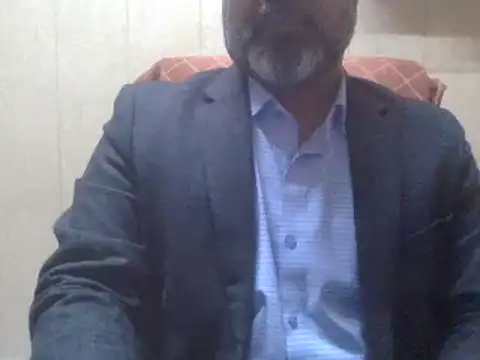 Snapshot of hairymaster95 chatting on January 2, 2025, 9:54 am hairymaster95 online show from January 2, 2025, 9:54 am