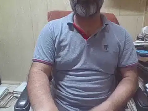 Snapshot of hairymaster95 chatting on September 14, 2025, 7:18 am hairymaster95 online show from September 14, 2025, 7:18 am
