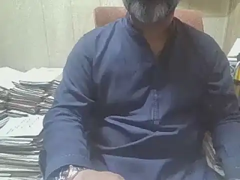 hairymaster95 online show from November 4, 2025, 4:22 am