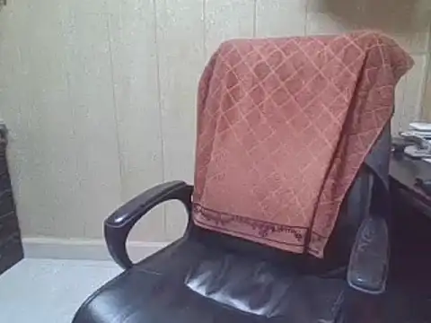 hairymaster95 online show from January 7, 2026, 4:15 am