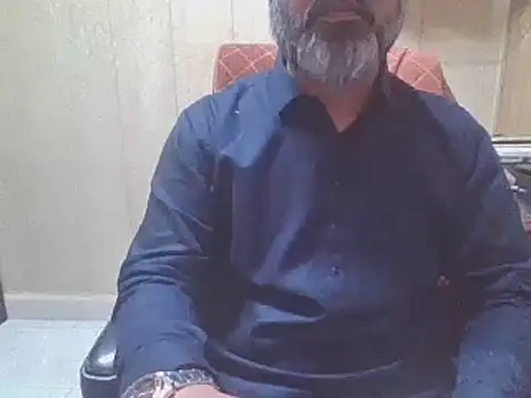 hairymaster95 online show from April 9, 2026, 6:19 am