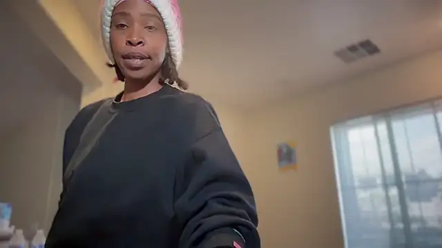 Cum2Charm online show from November 20, 2025, 7:13 pm